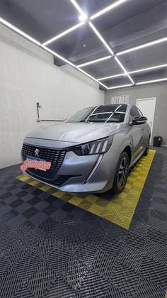 PEUGEOT 208 1.6 16V FLEX ROADTRIP AT6